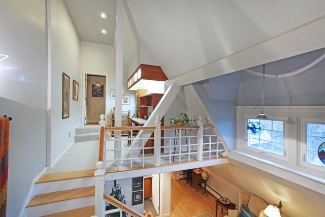 12 Stillwater Circle, Salem, NH 03079