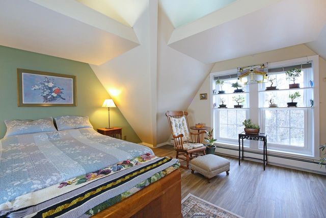 12 Stillwater Circle, Salem, NH 03079