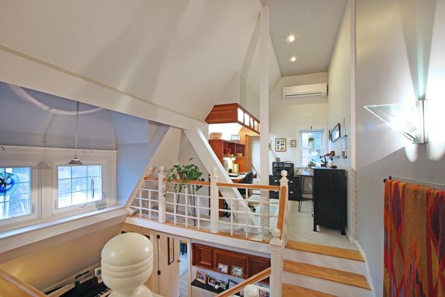 12 Stillwater Circle, Salem, NH 03079