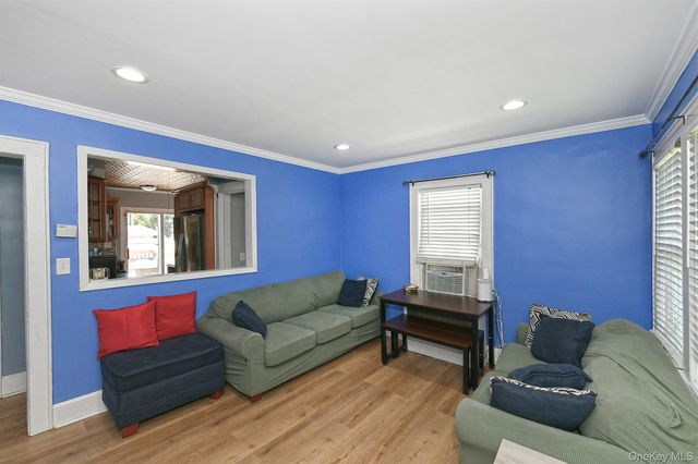 2478 S Saint Marks Avenue, Bellmore, NY 11710