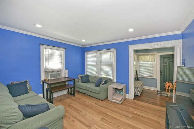 2478 S Saint Marks Avenue, Bellmore, NY 11710