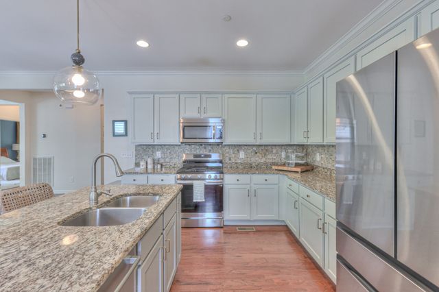 6008 Christmas Dr, Nolensville, TN 37135