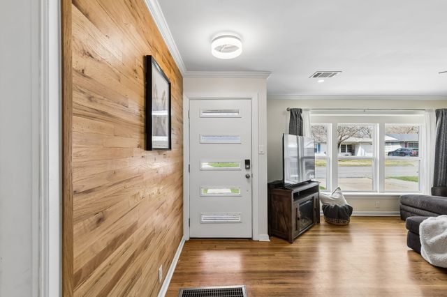 1401 N Highland Avenue, Sherman, TX 75092