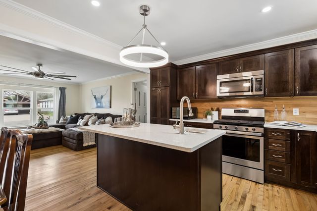 1401 N Highland Avenue, Sherman, TX 75092