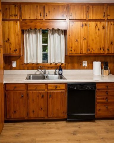 5527 Andrew Drive SW, Mableton, GA 30126