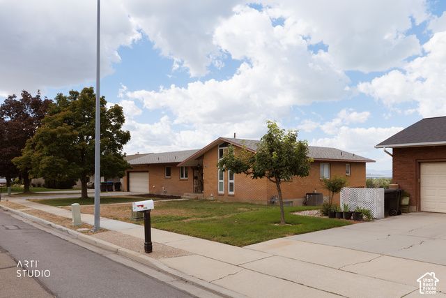 1303 N LAKEVIEW DR, Provo, UT 84604