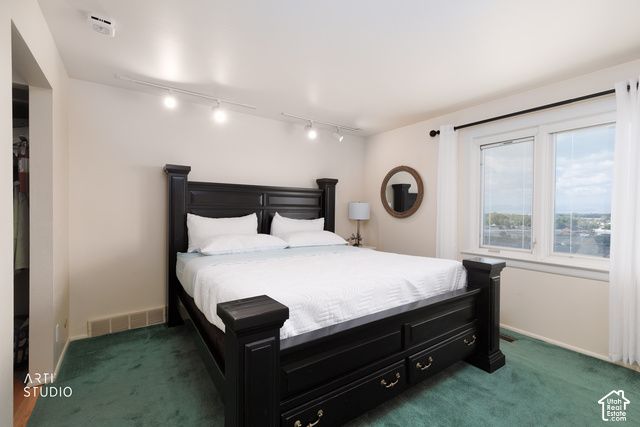 1303 N LAKEVIEW DR, Provo, UT 84604
