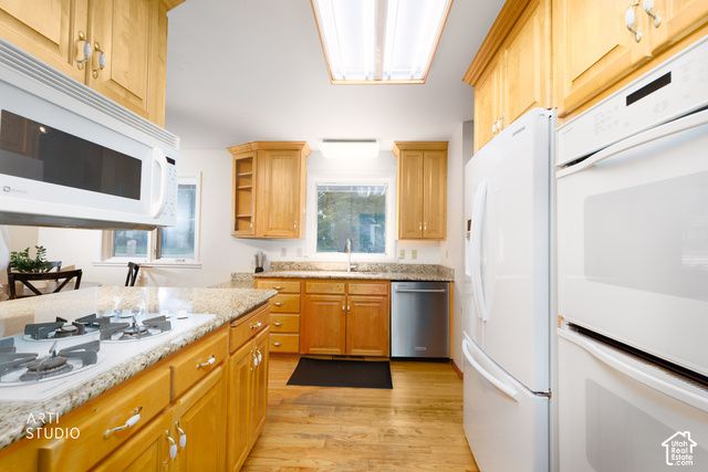 1303 N LAKEVIEW DR, Provo, UT 84604
