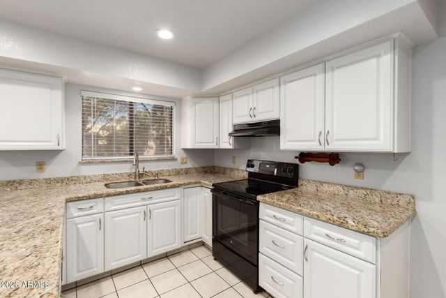 1922 E PALOMINO Drive, Tempe, AZ 85284