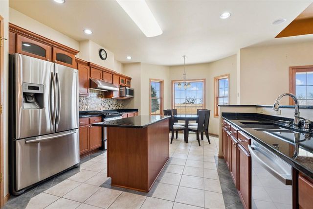 1175 Matador Drive, Platteville, WI 53818