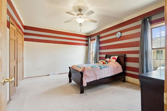 1175 Matador Drive, Platteville, WI 53818