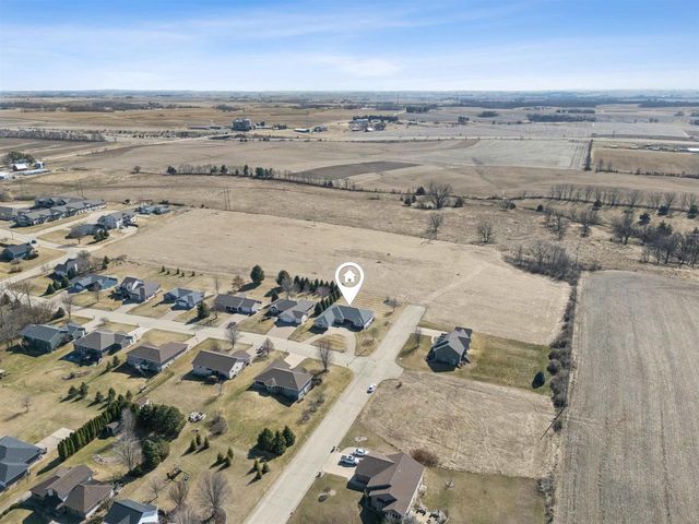 1175 Matador Drive, Platteville, WI 53818
