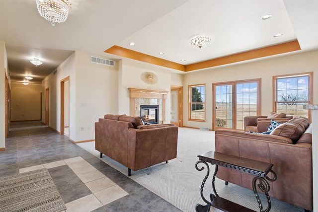 1175 Matador Drive, Platteville, WI 53818