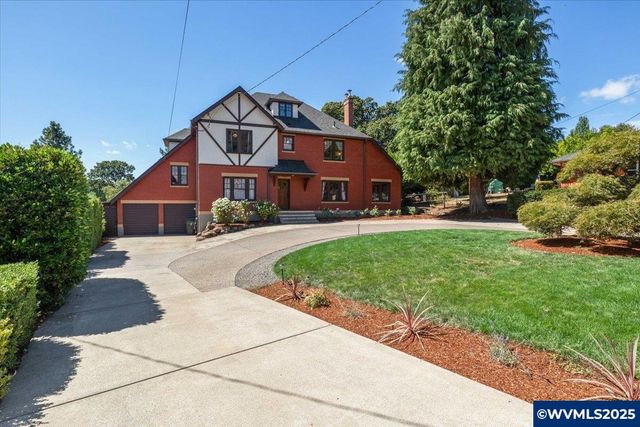 519 Kingwood Dr NW, Salem, OR 97304