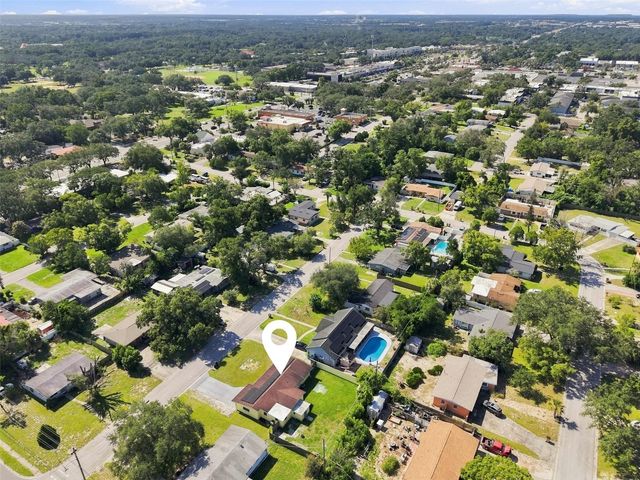 9810 N 54TH STREET, Temple Terrace, FL 33617