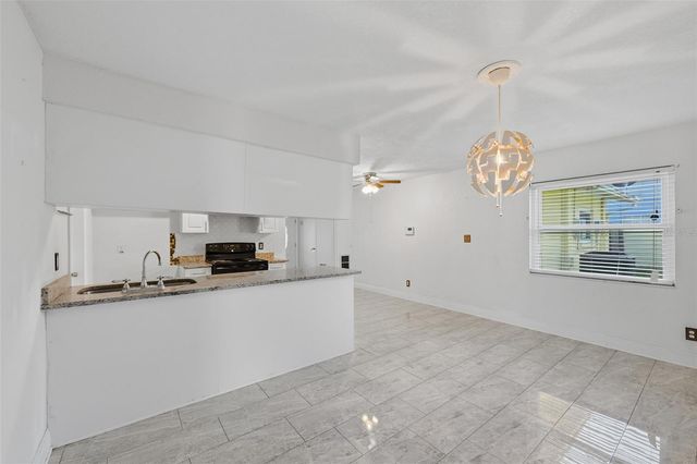 9810 N 54TH STREET, Temple Terrace, FL 33617