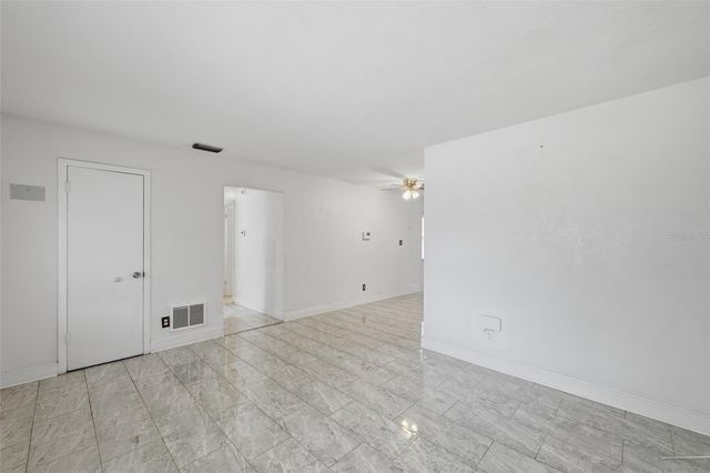 9810 N 54TH STREET, Temple Terrace, FL 33617