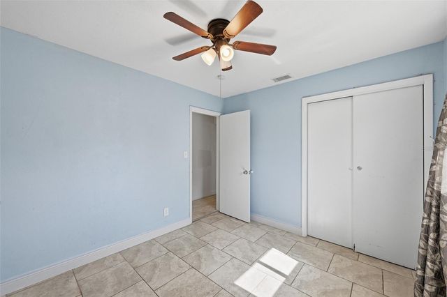 9810 N 54TH STREET, Temple Terrace, FL 33617