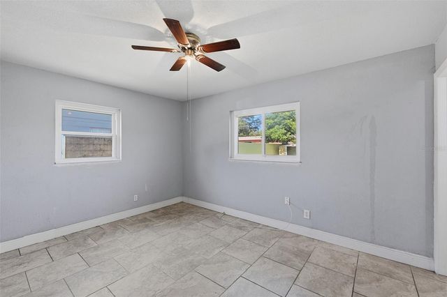 9810 N 54TH STREET, Temple Terrace, FL 33617