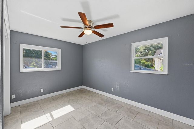 9810 N 54TH STREET, Temple Terrace, FL 33617