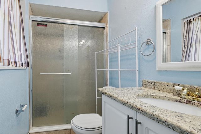 9810 N 54TH STREET, Temple Terrace, FL 33617