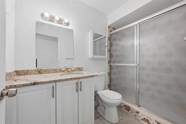 9810 N 54TH STREET, Temple Terrace, FL 33617