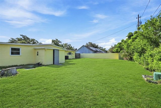 9810 N 54TH STREET, Temple Terrace, FL 33617