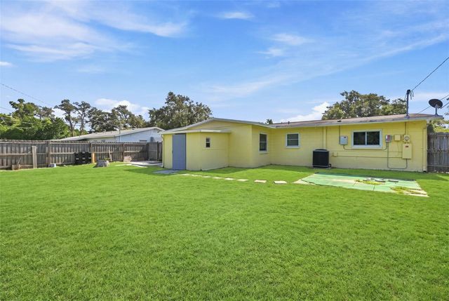 9810 N 54TH STREET, Temple Terrace, FL 33617
