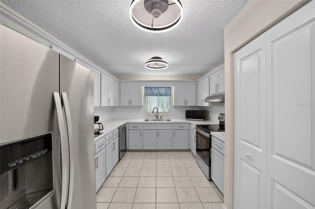 8891 SW 96TH LANE E, Ocala, FL 34481