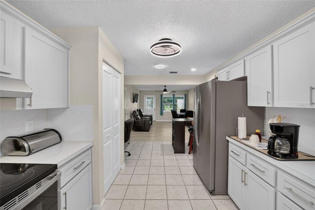 8891 SW 96TH LANE E, Ocala, FL 34481