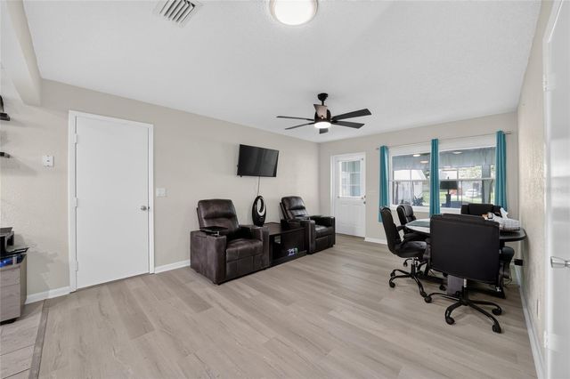 8891 SW 96TH LANE E, Ocala, FL 34481