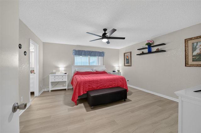 8891 SW 96TH LANE E, Ocala, FL 34481