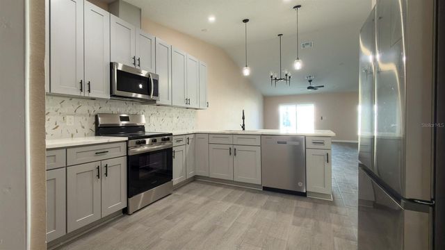 11154 PENDLETON AVENUE, Englewood, FL 34224