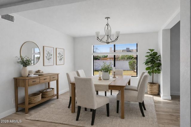 5201 E FELLARS Drive, Scottsdale, AZ 85254