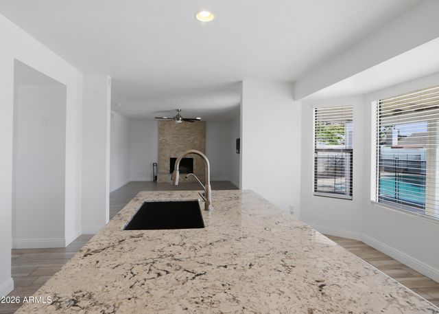 5201 E FELLARS Drive, Scottsdale, AZ 85254