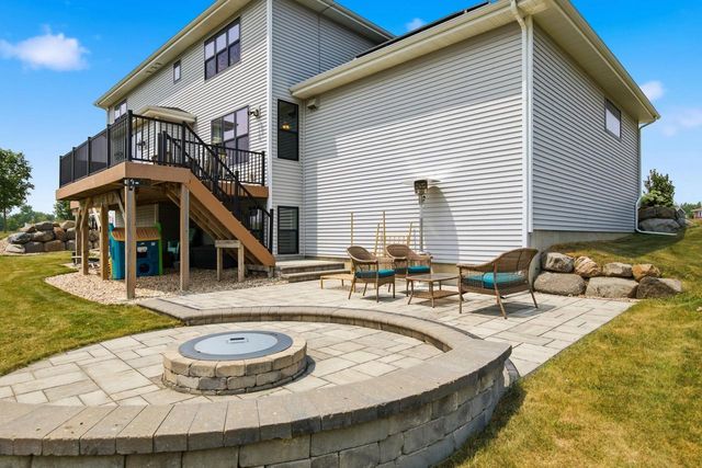 2331 Butterfly Circle, Sun Prairie, WI 53590