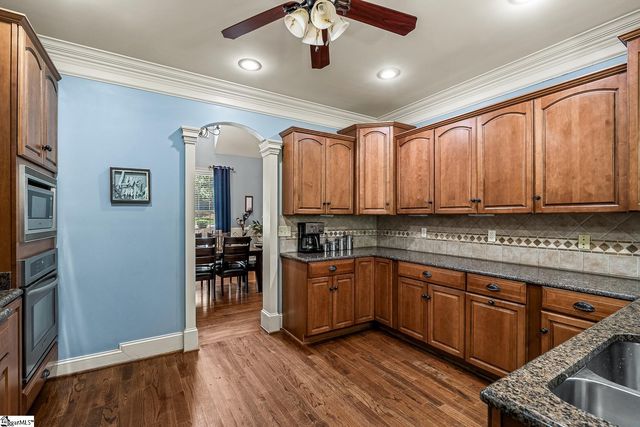 6 Mendenhall Court, Simpsonville, SC 29681