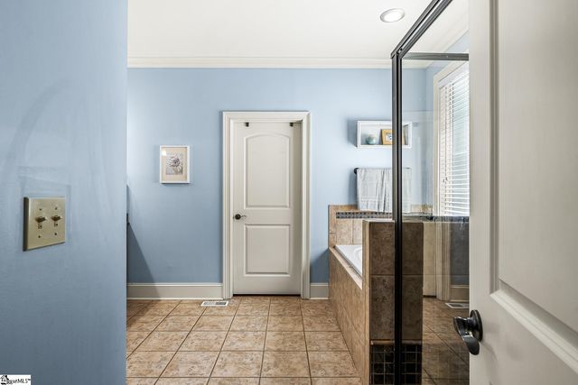 6 Mendenhall Court, Simpsonville, SC 29681