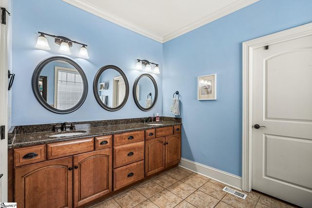 6 Mendenhall Court, Simpsonville, SC 29681