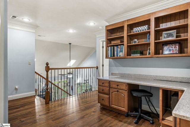 6 Mendenhall Court, Simpsonville, SC 29681