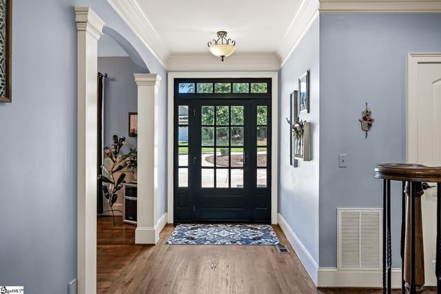 6 Mendenhall Court, Simpsonville, SC 29681