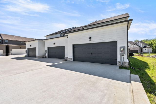 109 Blackberry Lane, Georgetown, KY 40324