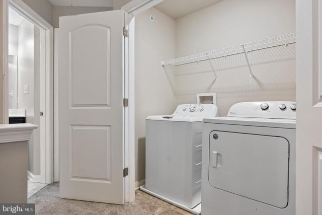 33 IRON GATE RD, Sicklerville, NJ 08081