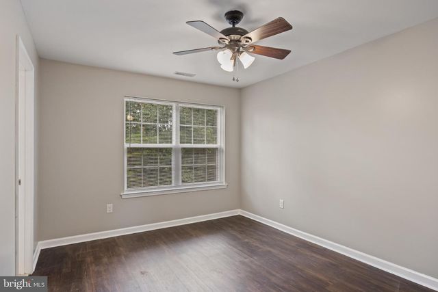 33 IRON GATE RD, Sicklerville, NJ 08081