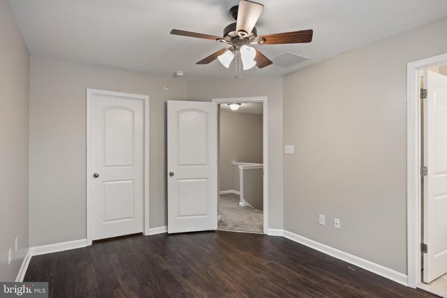 33 IRON GATE RD, Sicklerville, NJ 08081