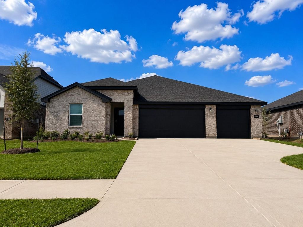 2512 Roseman Court, Sealy, TX 77474