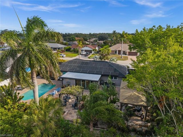 38 Willoughby DR, Naples, FL 34110
