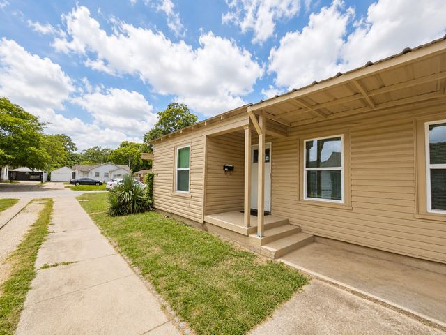 1817 Brittain Street, Fort Worth, TX 76111