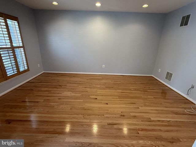 12904 LEATHERWOOD LN, Woodbridge, VA 22192