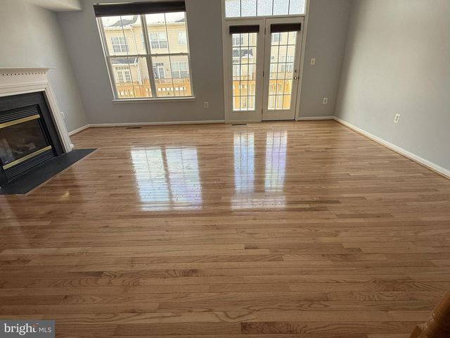 12904 LEATHERWOOD LN, Woodbridge, VA 22192